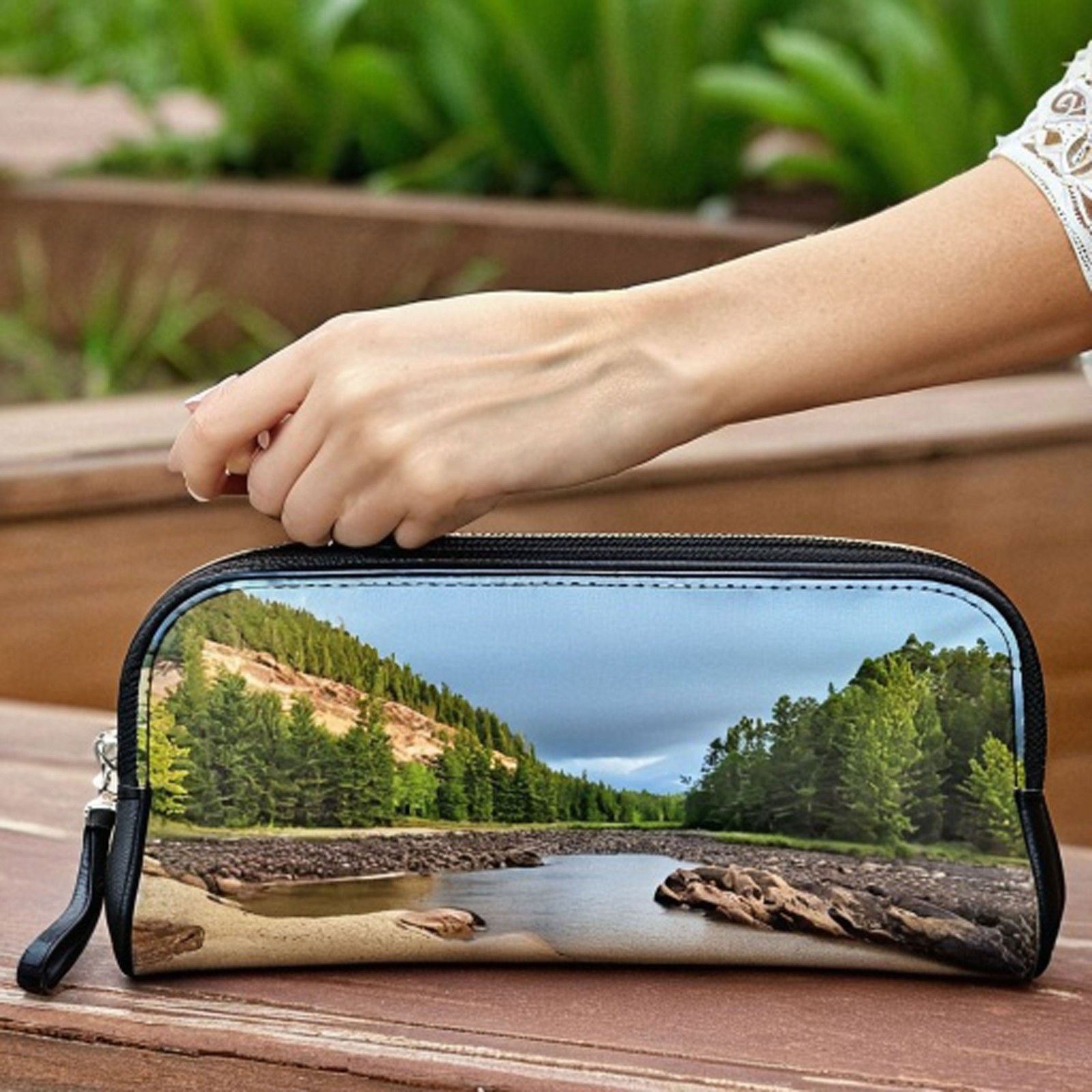Pouches — Design 05